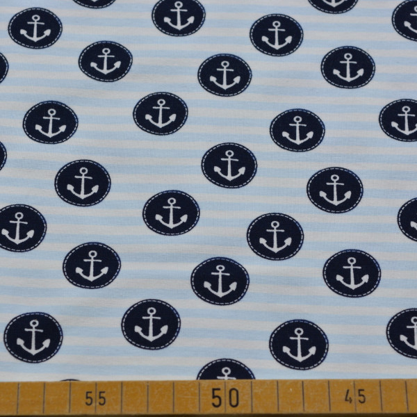 Maritimer Baumwoll-Jersey Stoff mit Anker-Muster auf Hellblau - Weich und Elastisch